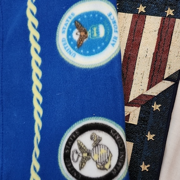 NWT American Table Runner, Plaque and Polyester  Blanket - Picture 15 of 16